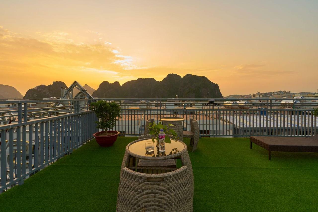 Bbq Hostel Ha Long Exterior foto